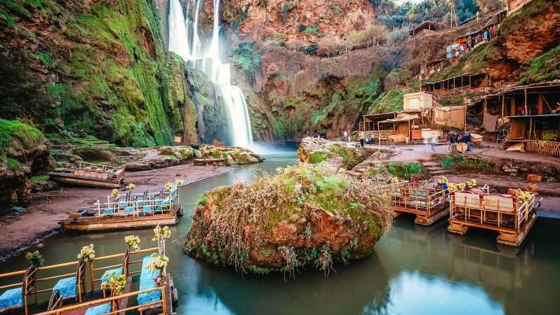 Evasion-a-Ouzoud-Decouvrez-la-Magie-des-Cascades-avec-VIP-Voyage